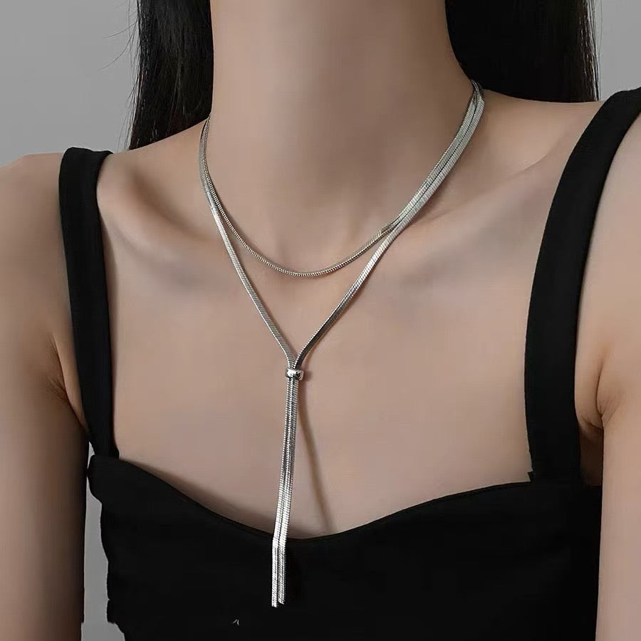 Collar corbata